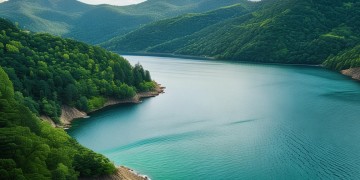 青山湾物业收费吗？收费标准是多少？