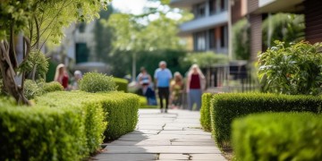 物业费要交给物业公司吗？